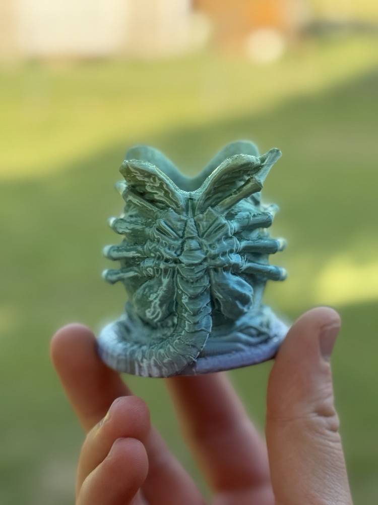 Alien Egg Pen Holder