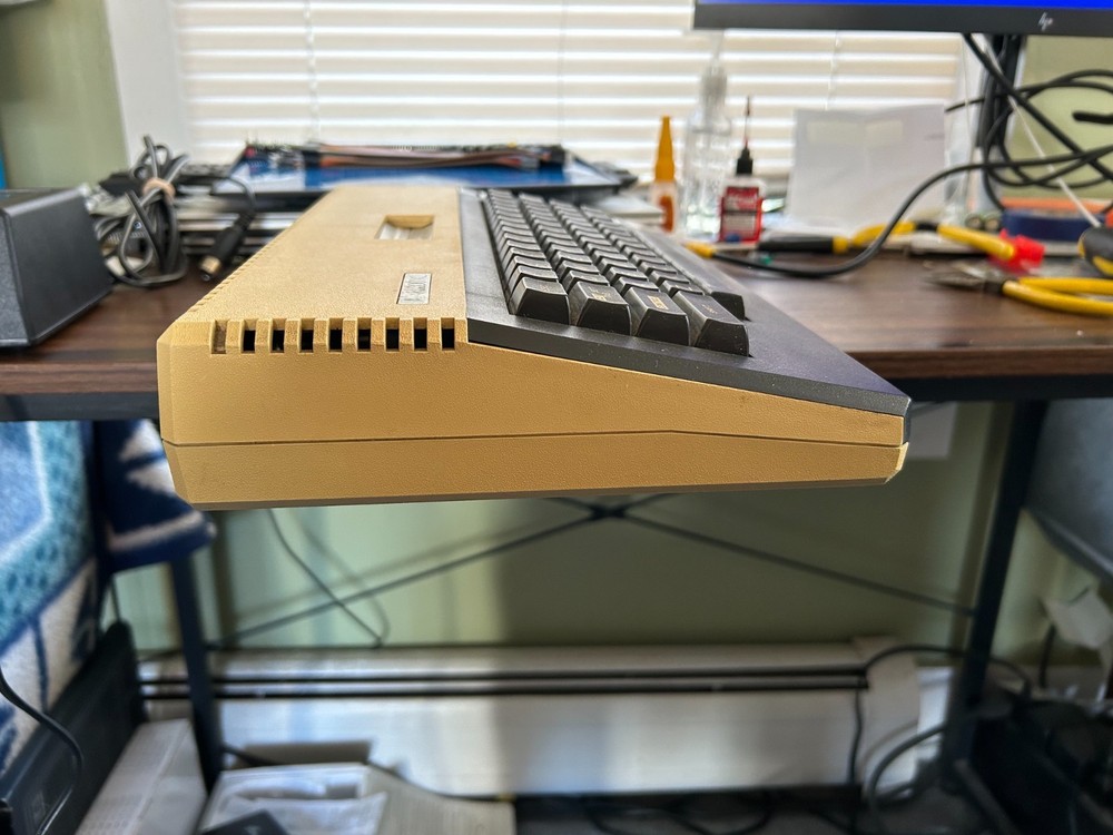 Atari 800XL Computer System Tested Working no power or game included