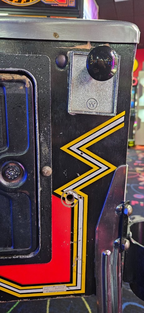 Black Knight 2000 Pinball by Williams - 2073