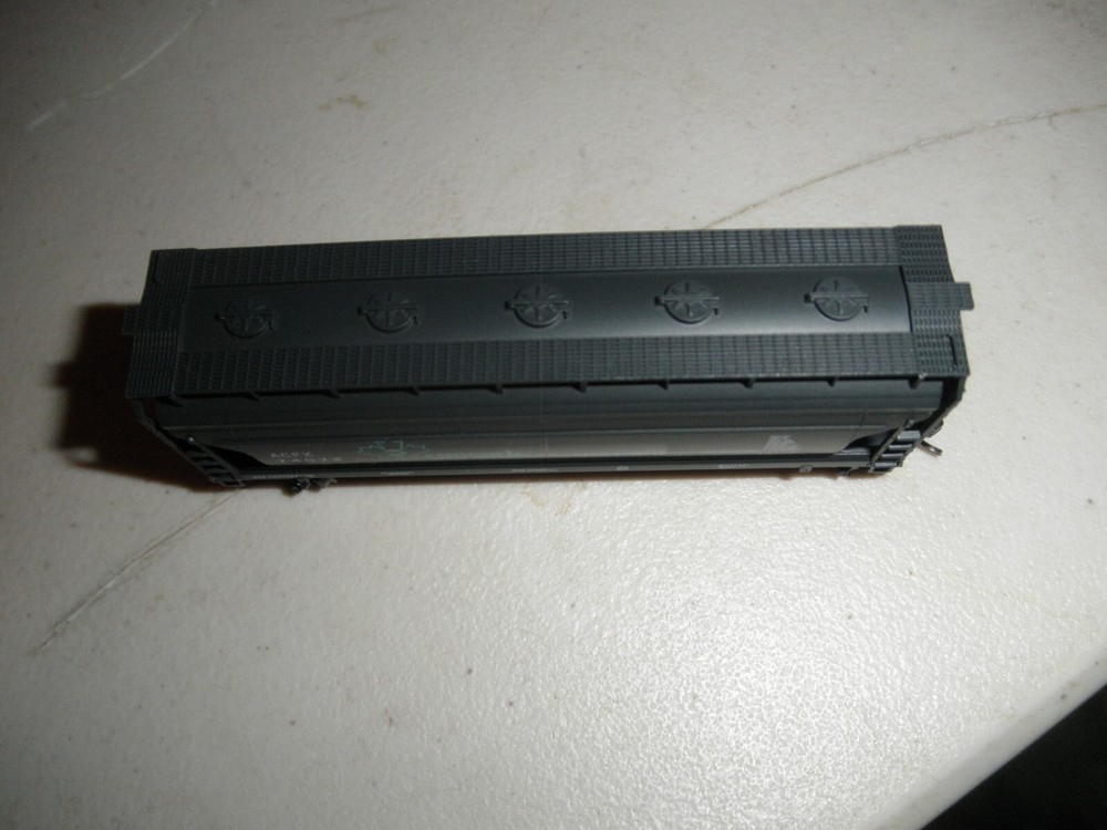 CanCarb ACF 3560 Covered hopper