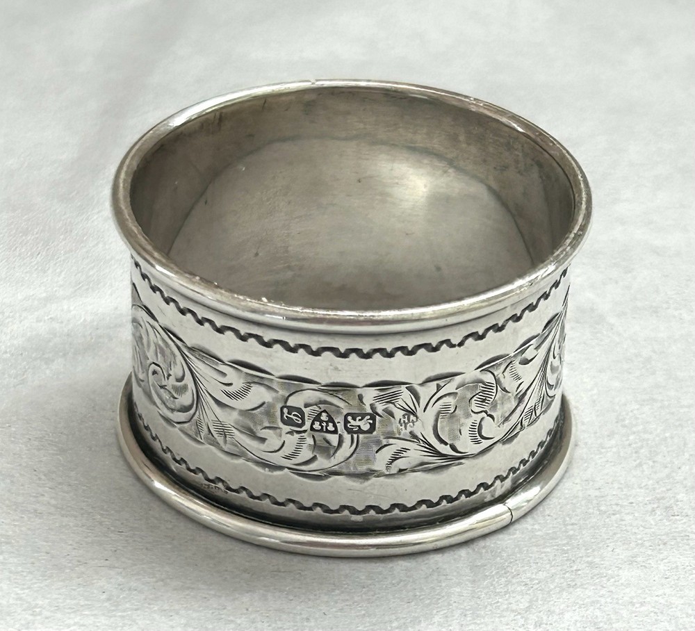 John Harvey & Sons Sterling Birmingham Napkin Ring
