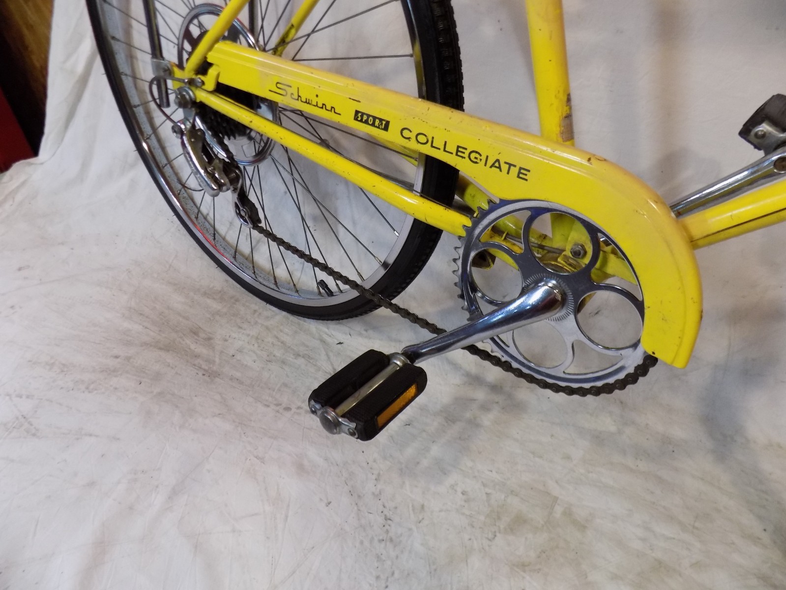 1975 SCHWINN COLLEGIATE 5-SPEED STINGRAY MANTA RAY FASTBACK SPORT VINTAGE BIKE!