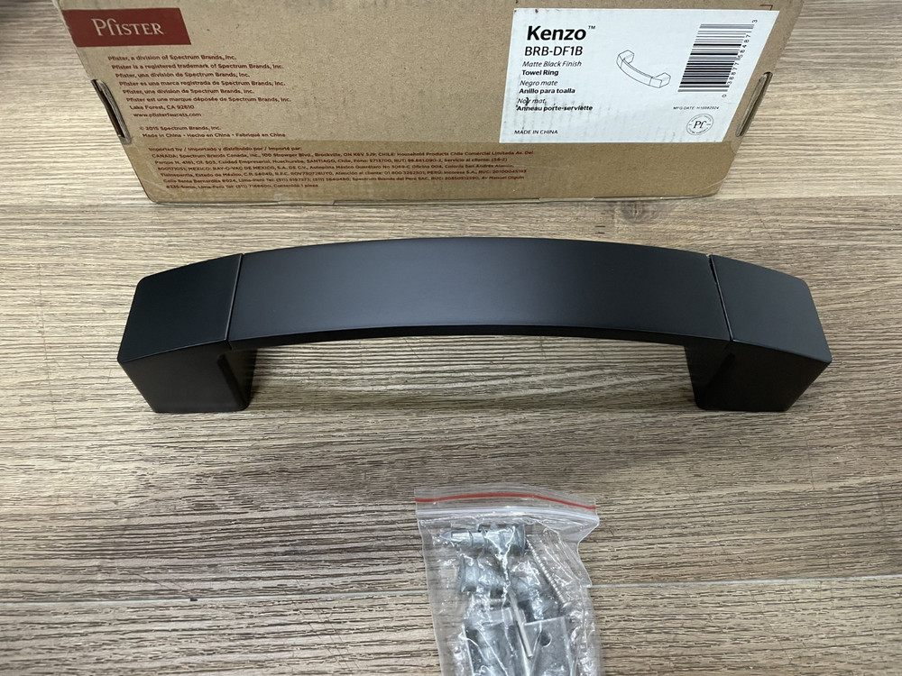 Pfister BRB-DF1B Kenzo Towel Ring, Black *READ*