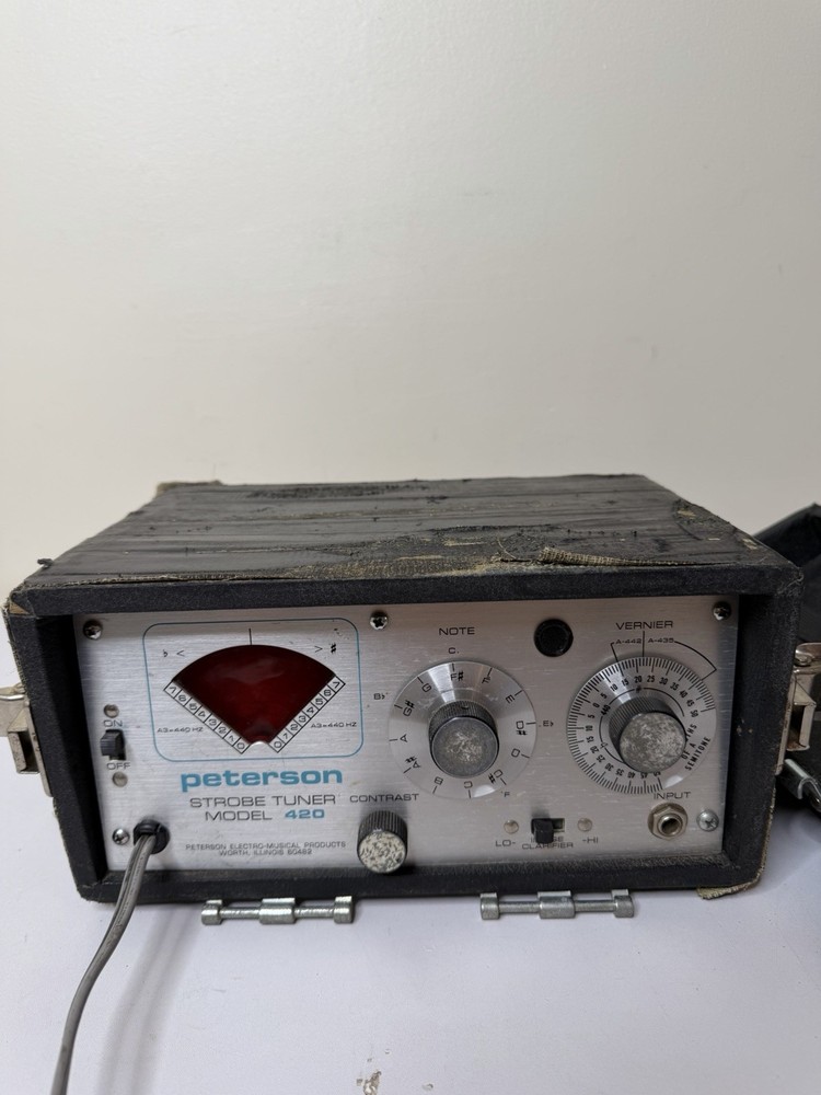 Peterson Model 420 Strobe Tuner – Pro Studio – McGale Archive