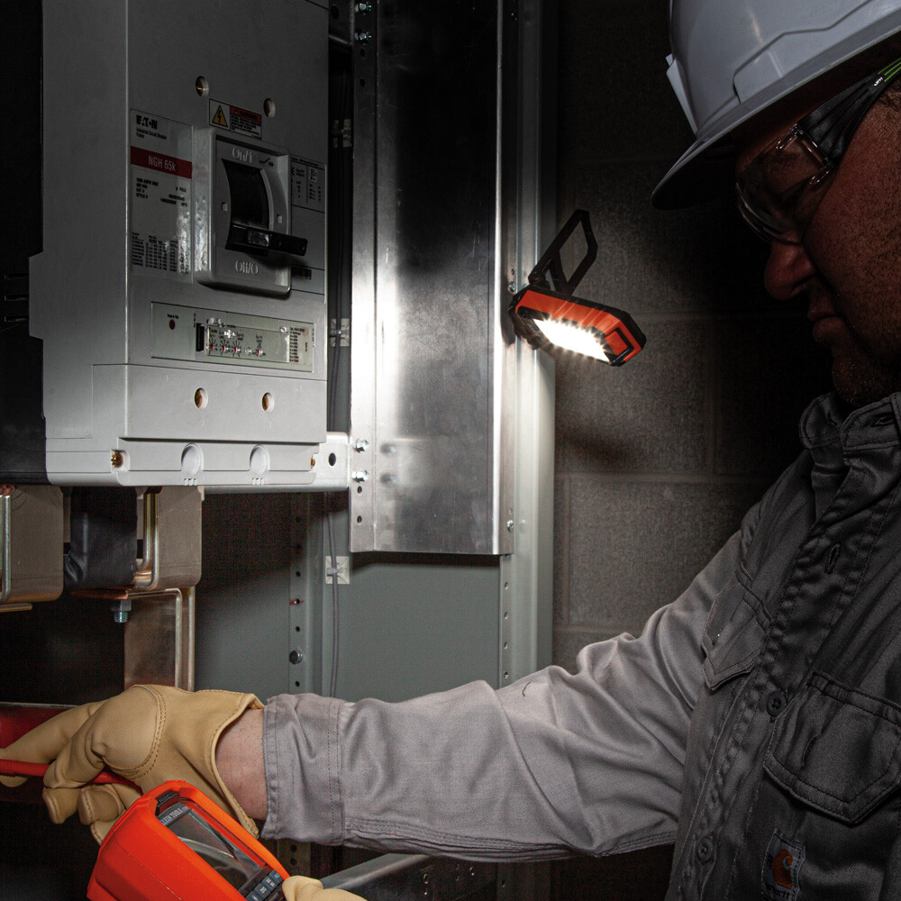 Klein Tools 56403 Rechargeable Personal Worklight