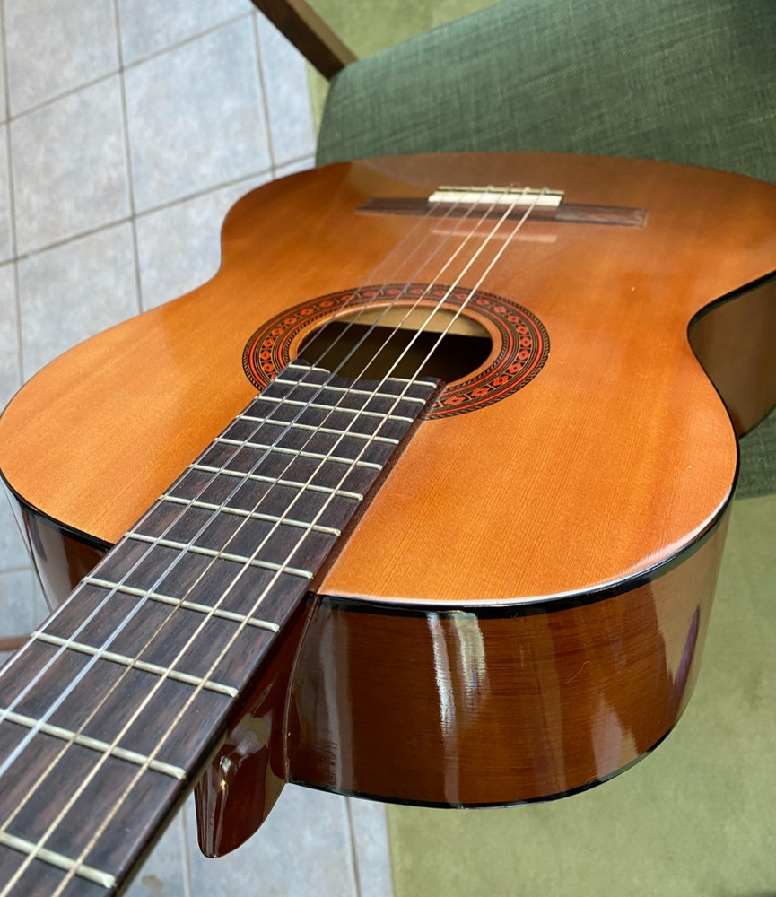 Yamaha C40 acoustic classical guitar-READ DESCRIPTION