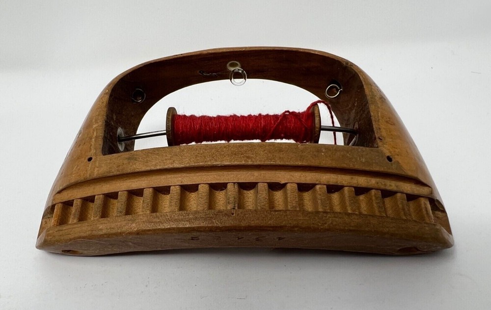 Antique Thread Bobbin Weaving Loom Shuttle, Sewing Tool 6" x 3.5"