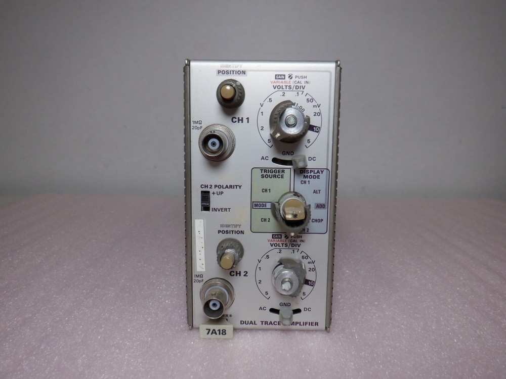 TEKTRONIX 7A18 DUAL TRACE AMPLIFIER