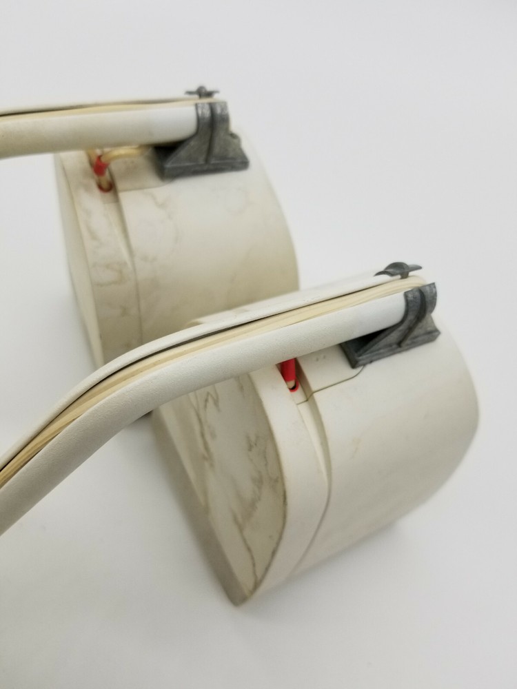 Bose Fresspace 3 Single Cube White Speakers