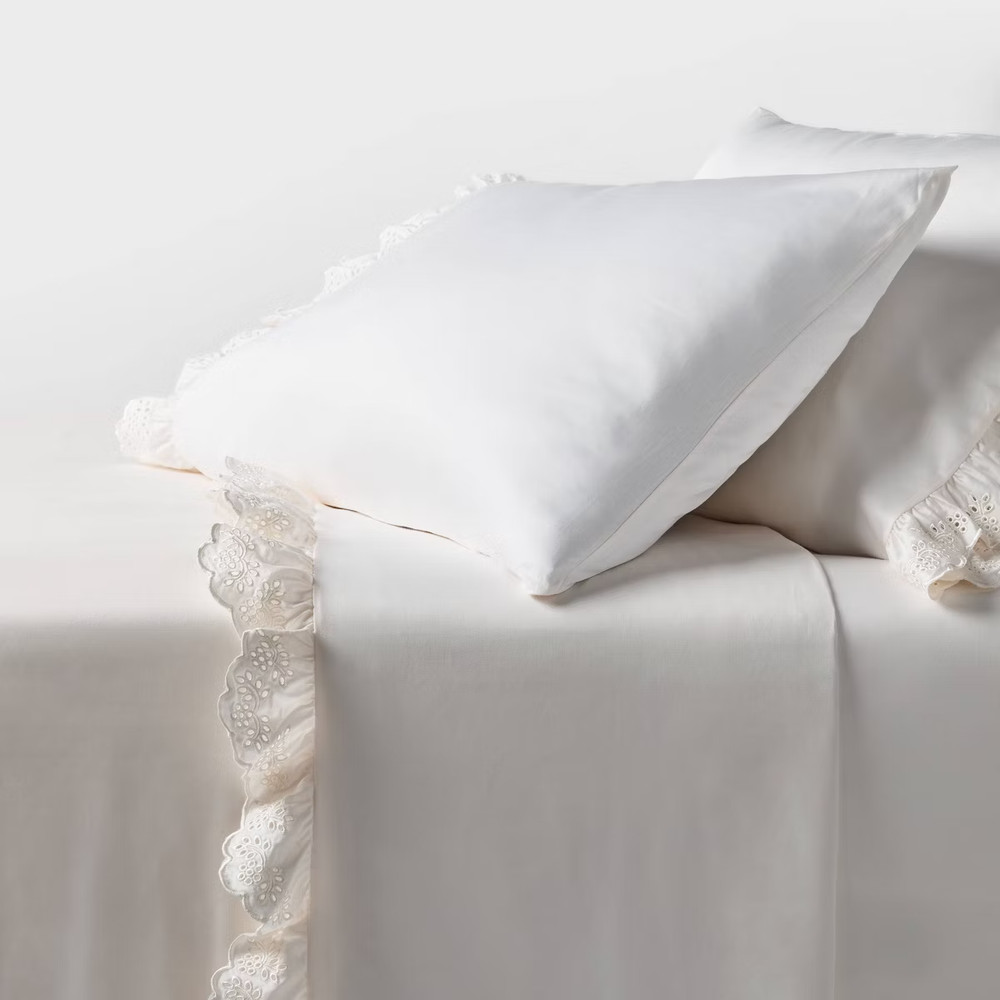 King 400 Thread Count Performance Sheet Set Ivory with Eyelet Ruffle Hem - Thres