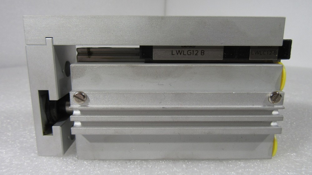 COMPACT AUTOMATION QS04-351-R2 PRECISION LINEAR STAGE