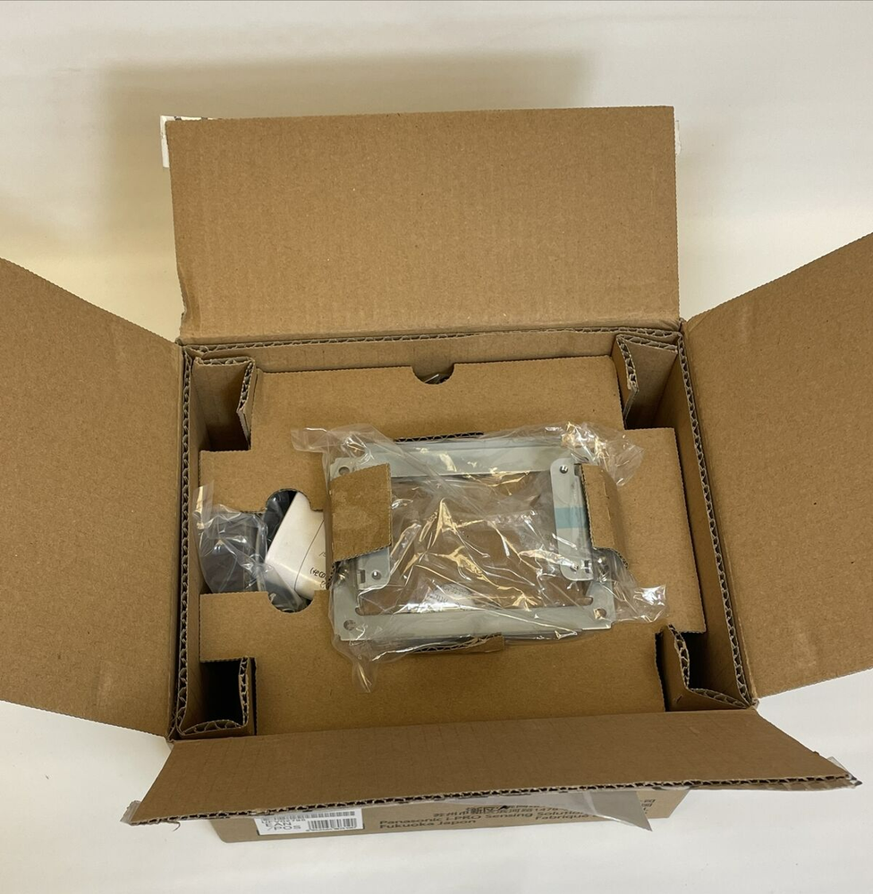 *NEW IN BOX* Panasonic WV-Q124 Ceiling Mount Bracket