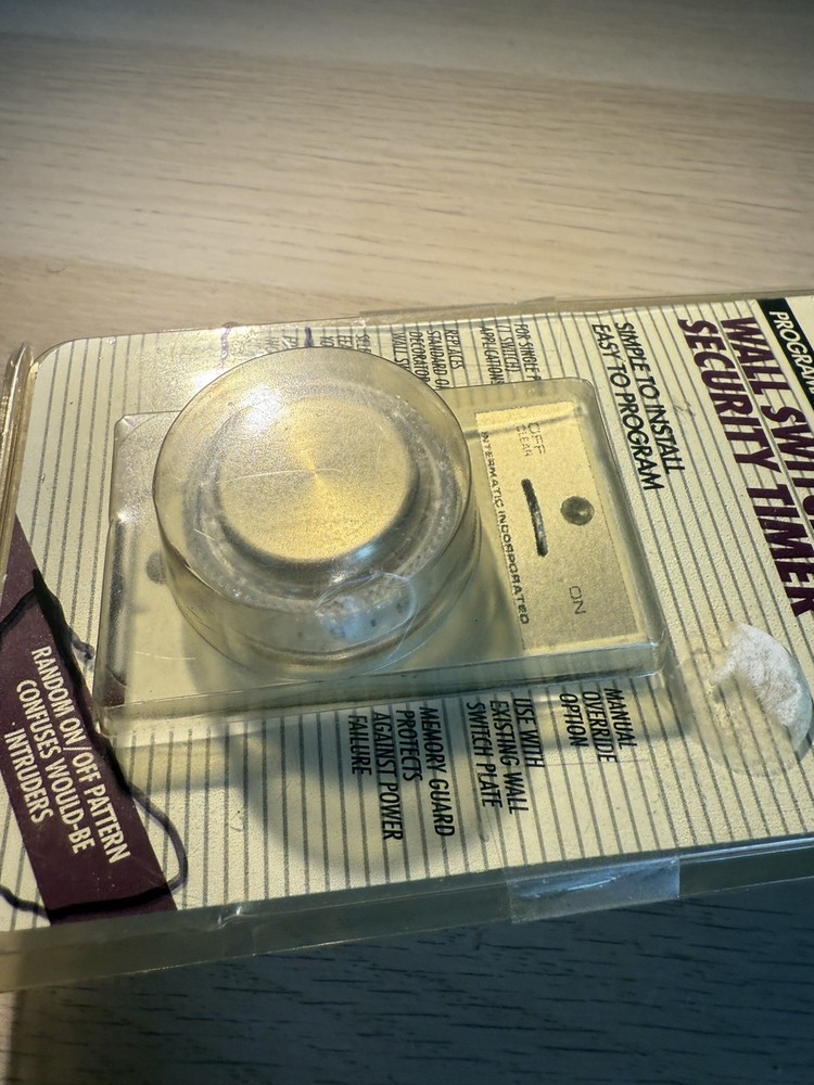 Intermatic Wall Switch Security Timer EJ343C 120V 3-Way 24hr Programmable New