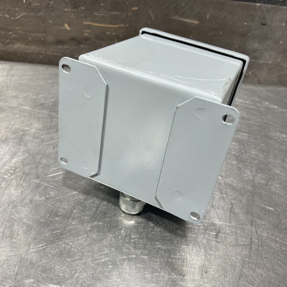 800T-FX2A1 AB BLACK PUSH-PULL UNIT With Enclosure Used Surplus