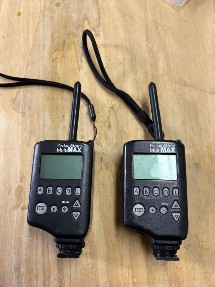 Pocket Wizard MultiMAX Transceiver Set Wireless Radio Flash Triggers (2 wizards)