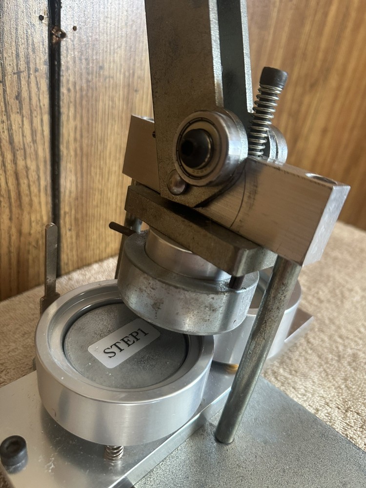 Heavy Duty Button Maker Button Stamp/Press Unbranded Works Great!