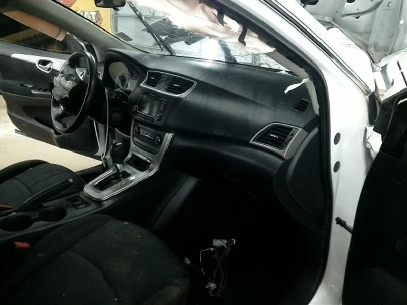 Driver Left Front Spindle/Knuckle Fits 11-25 LEAF 104636069