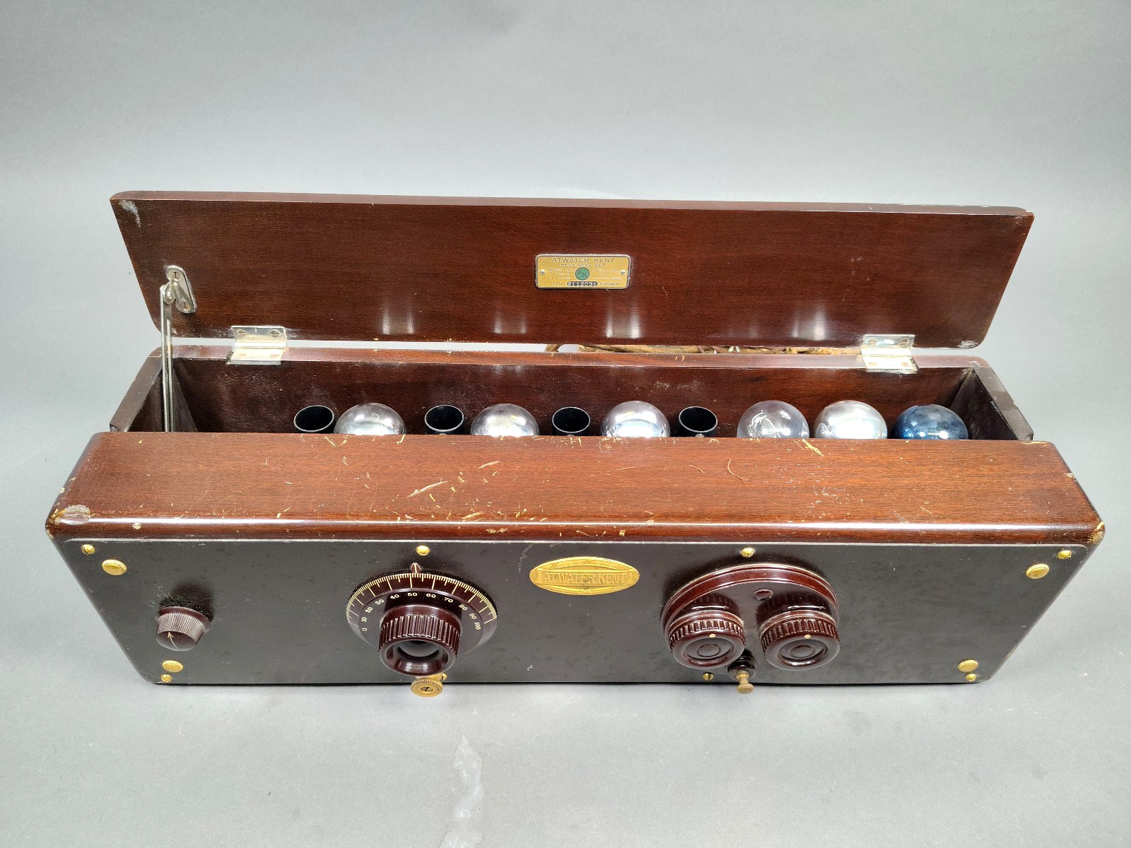 Atwater-Kent Model 33 Antique Vintage Tube & Bakelite Radio AC Receiver AS-IS