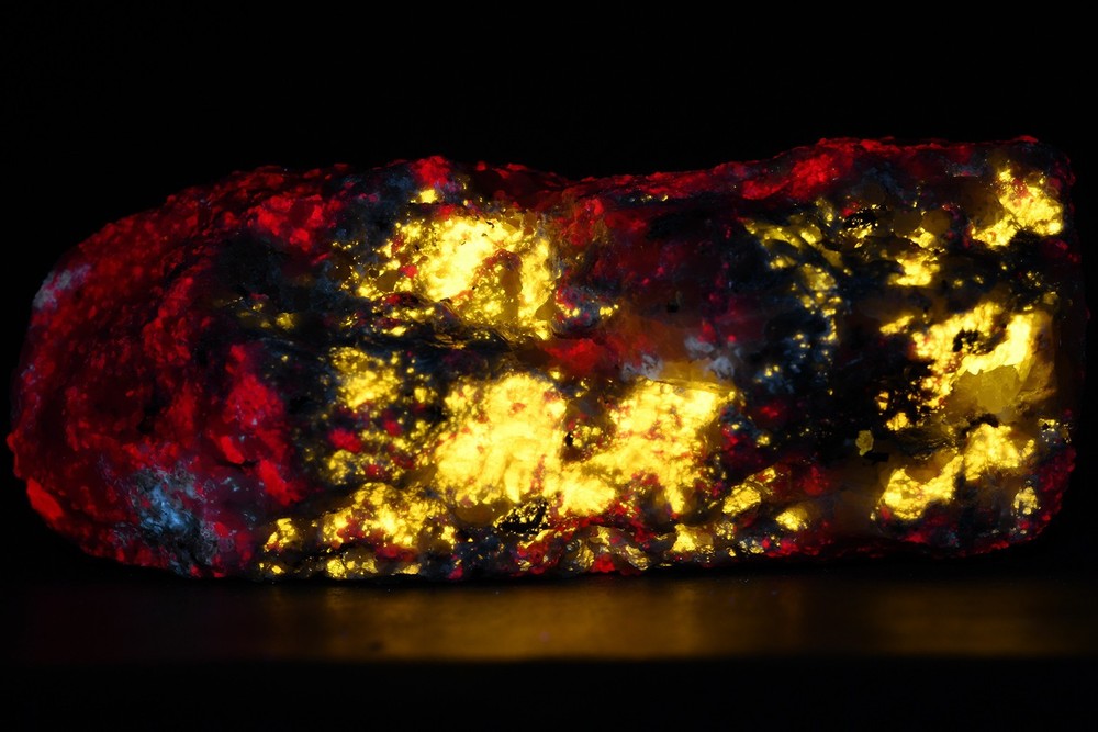Fluorescent Ruby, Scapolite from China
