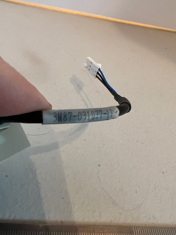 SUNX DP-M2 Digital Pressure Switch Controller Panel Mount 0-2kPa 12-24VDC Japan