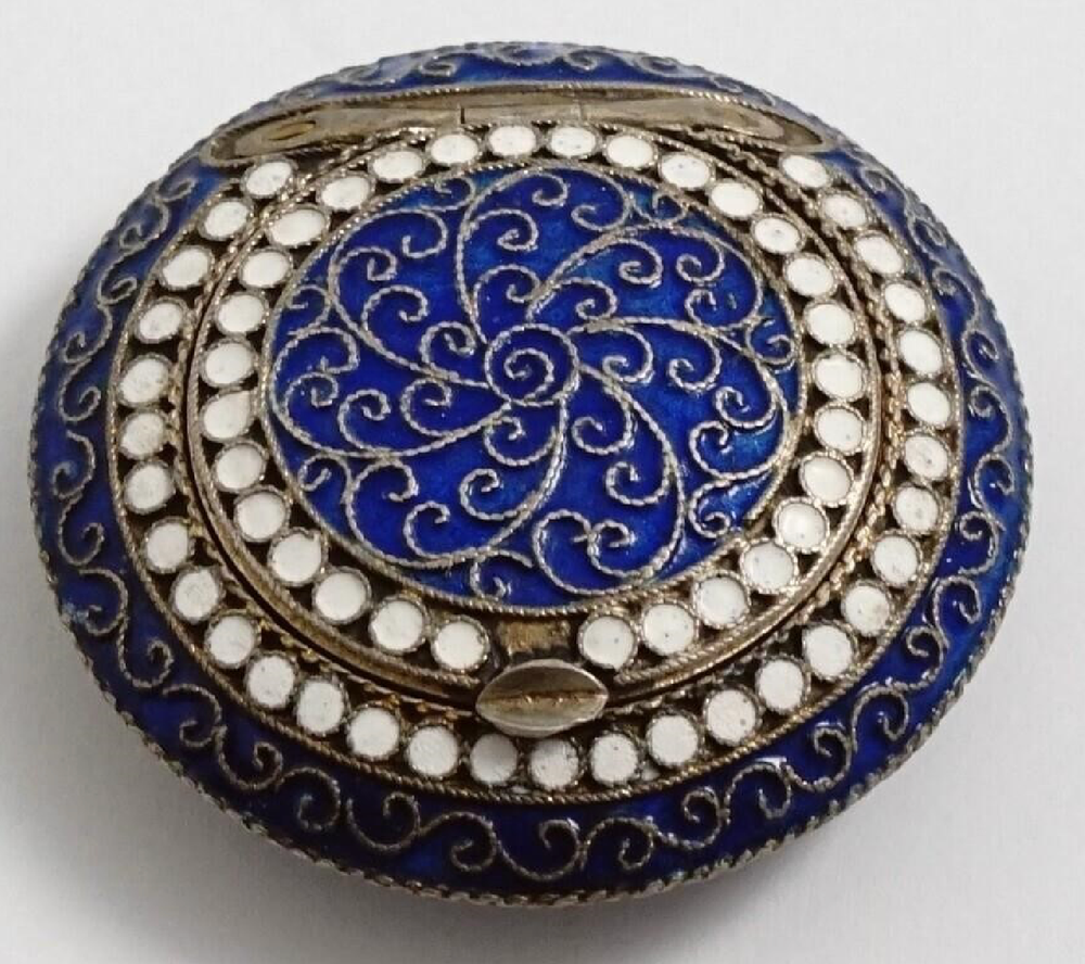 BEAUTIFUL ANTIQUE RUSSIAN SILVER ENAMEL COMPACT PILL BOX