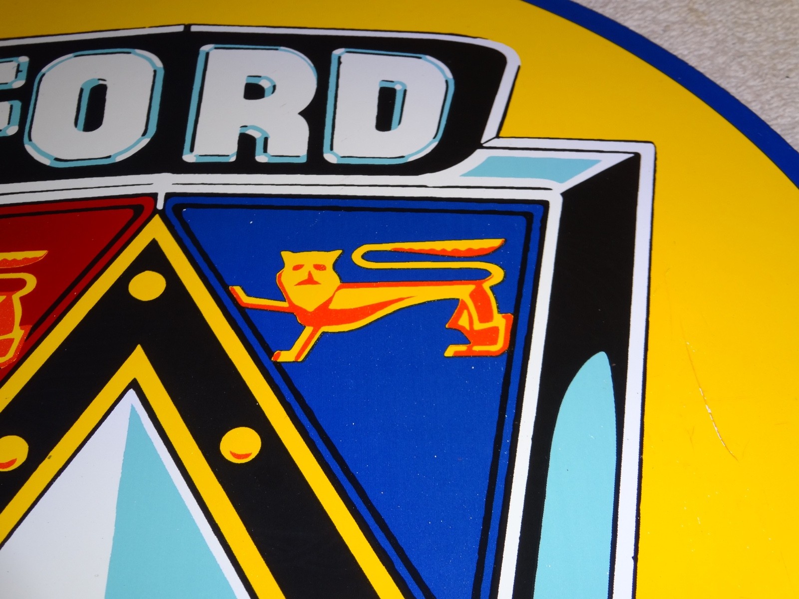 VINTAGE FORD MOTOR CO. JUBILEE LION PORCELAIN METAL CAR TRUCK GASOLINE OIL SIGN!