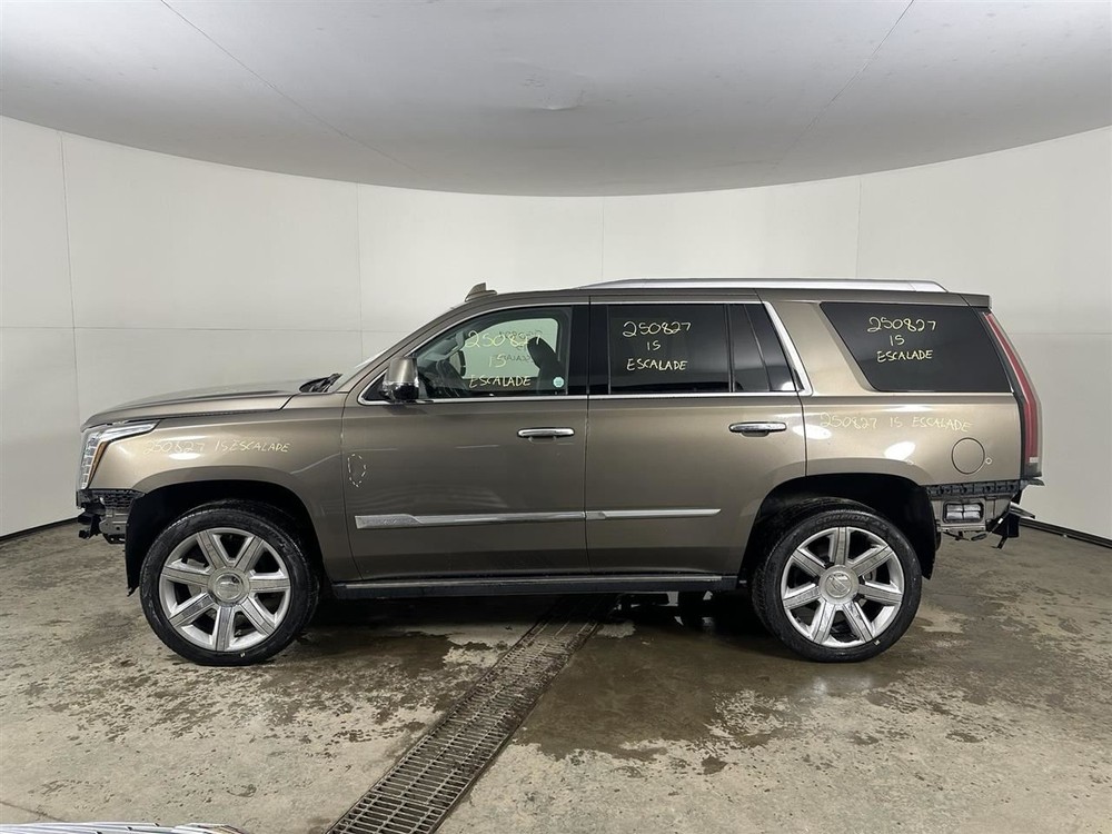 Camera/Projector Front View Camera Windshield Fits 15-16 SRX 2811734