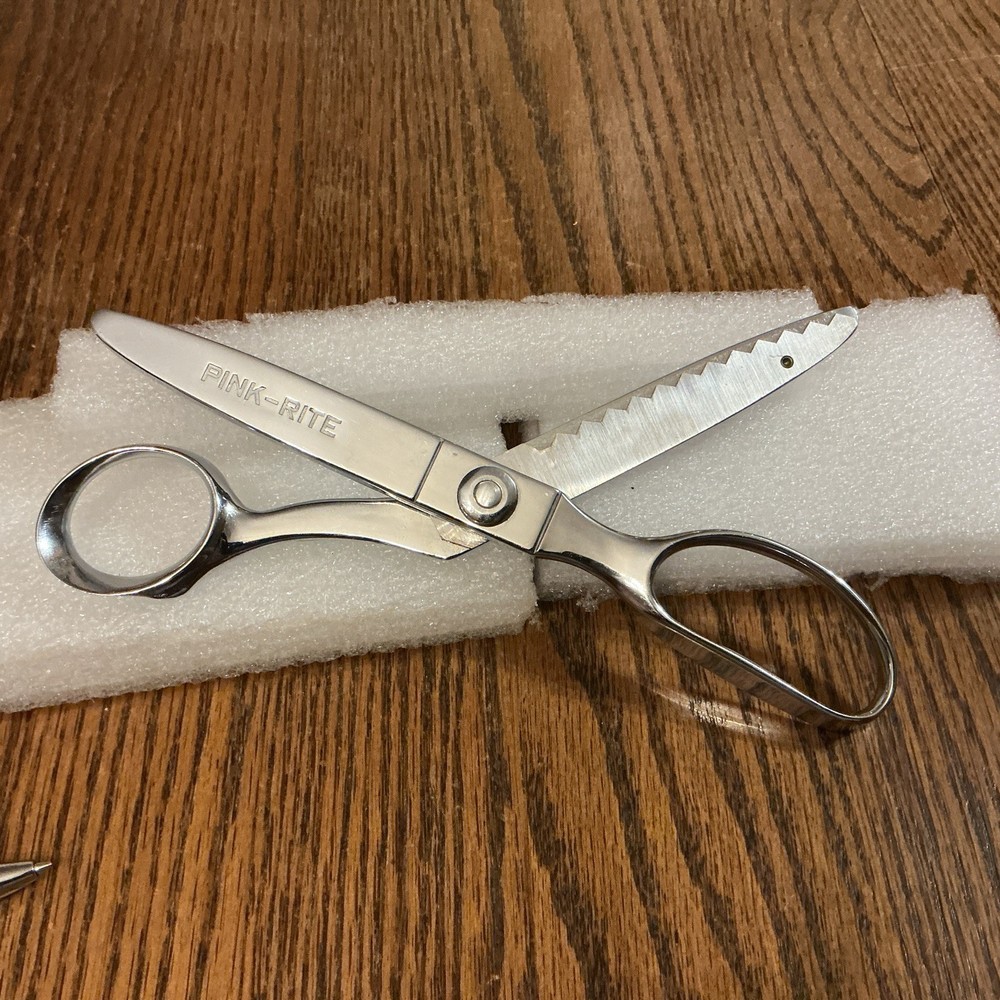 Wiss Pink-Rite,Model E Pinking Shears,gently used stored condition