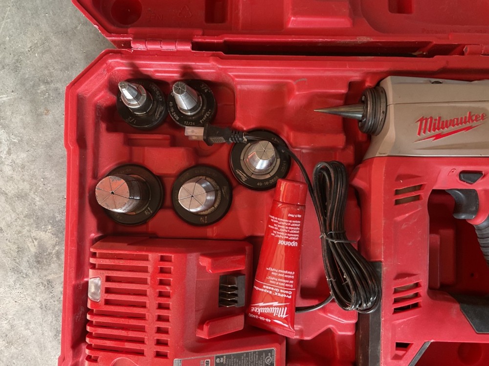 Milwaukee Pro Pex Expansion Tool