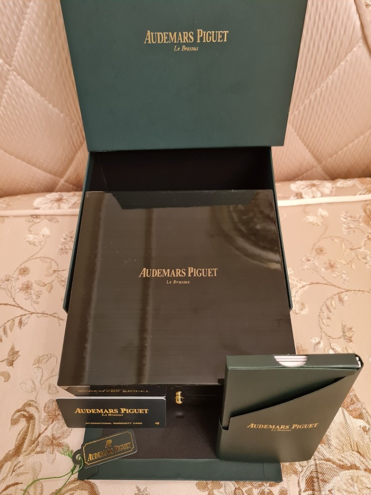 Audemars Piguet Box Watch NEW