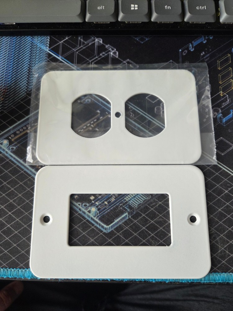 Google Home Mini 1st Generation + Outlet Shelf; TESTED Working