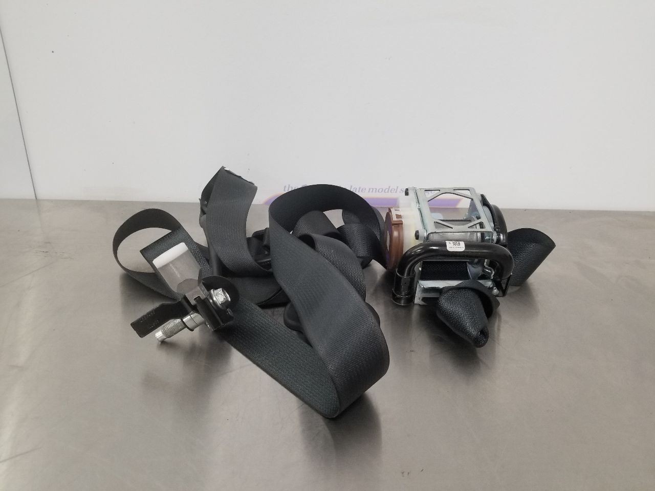 22 2022 NISSAN FRONTIER CREW CAB OEM DRIVER LEFT FRONT SEAT BELT RETRACTOR BLACK