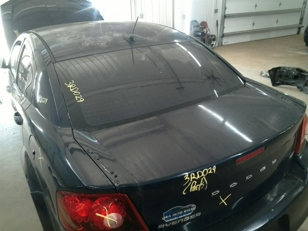 AVENGER 2013 High Mounted Stop Light 104834162