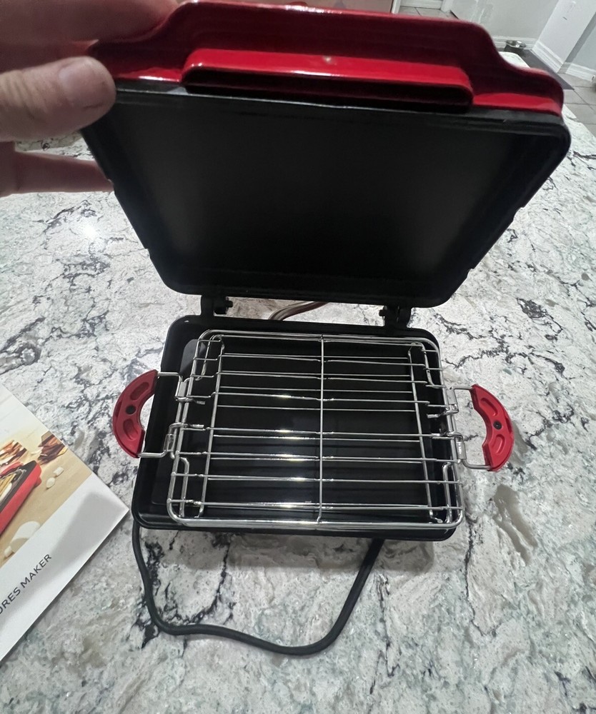 Bella Red S'mores Maker Machine - MINT in box (B8)