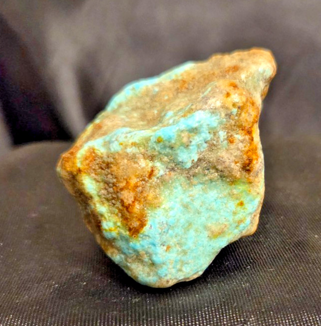 HIGH QUALITY   TURQUOISE KINGMAN  ROUGH 72 GMS