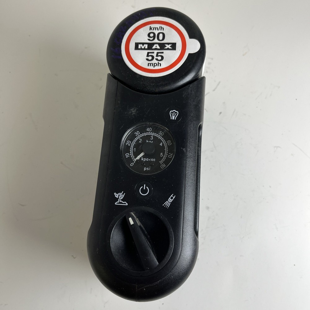 2016 Dodge Caravan Air Pump Tire Compressor Mopar OEM
