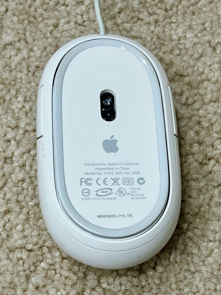 Apple Wired Keyboard A1243 and Mouse A1152