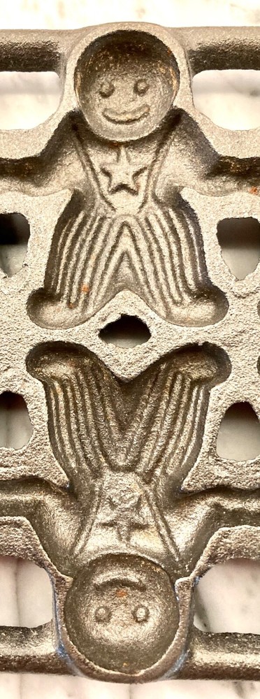 CAST IRON GINGERBREAD MAN PAN
