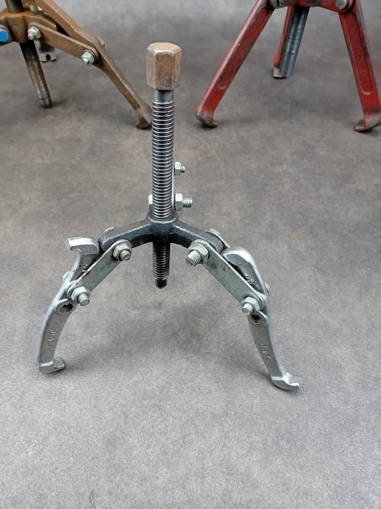 3 Bearing Pullers