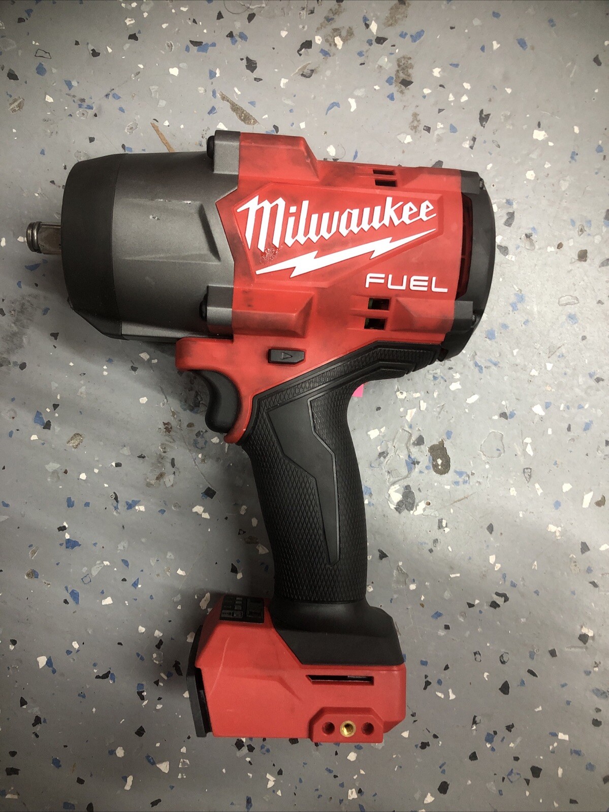 Milwaukee 2967-20 M18 FUEL 18V 1/2 in High Torque Impact Wrench