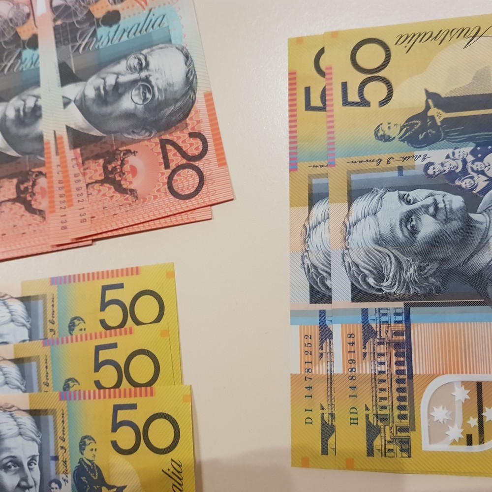 2011 $50 NOTES UNCIRCULATED "EE11" PREFIXES.