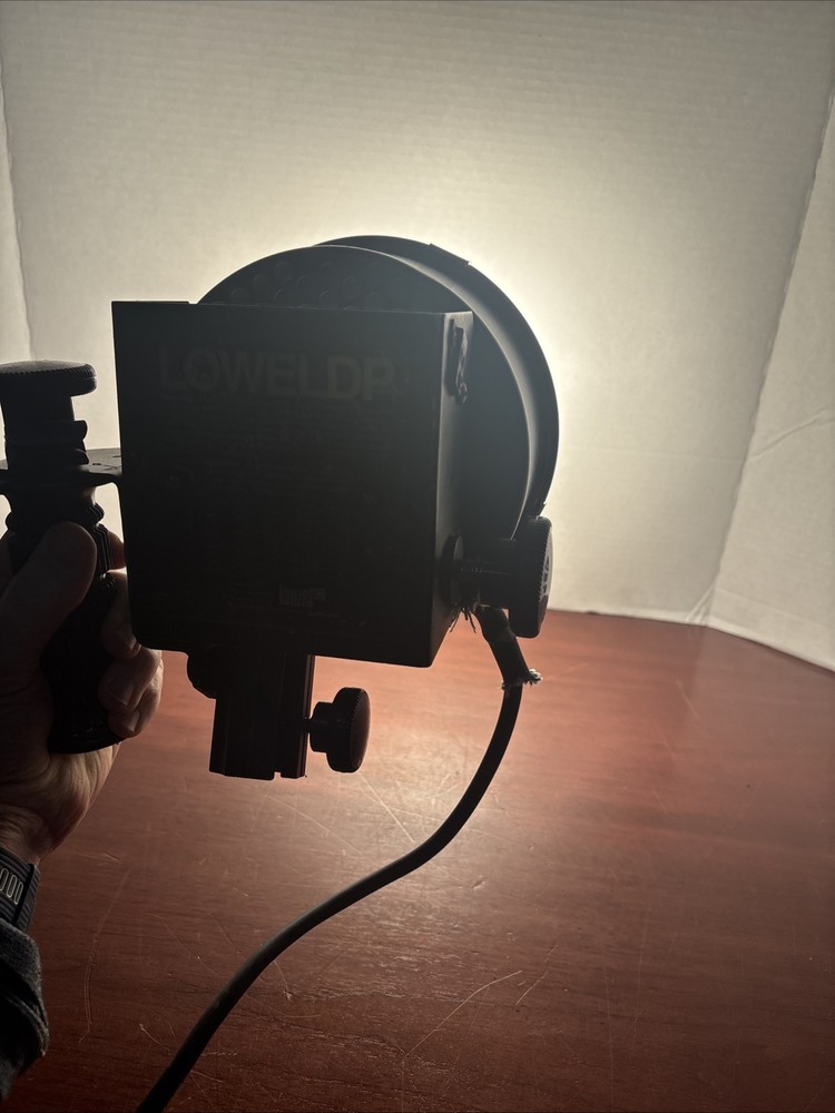 Lowel DP Spot Flood Studio Light Bright *** Works!!!