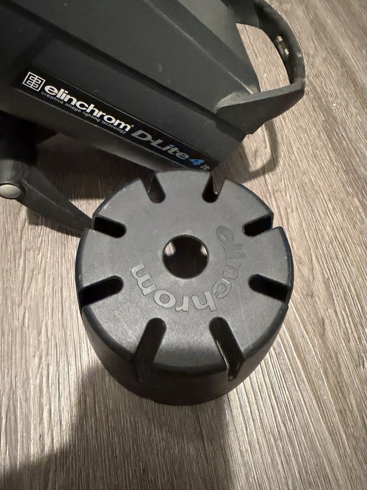 TESTED - Elinchrom D-Lite 4 it Bundle - 2 Light Units