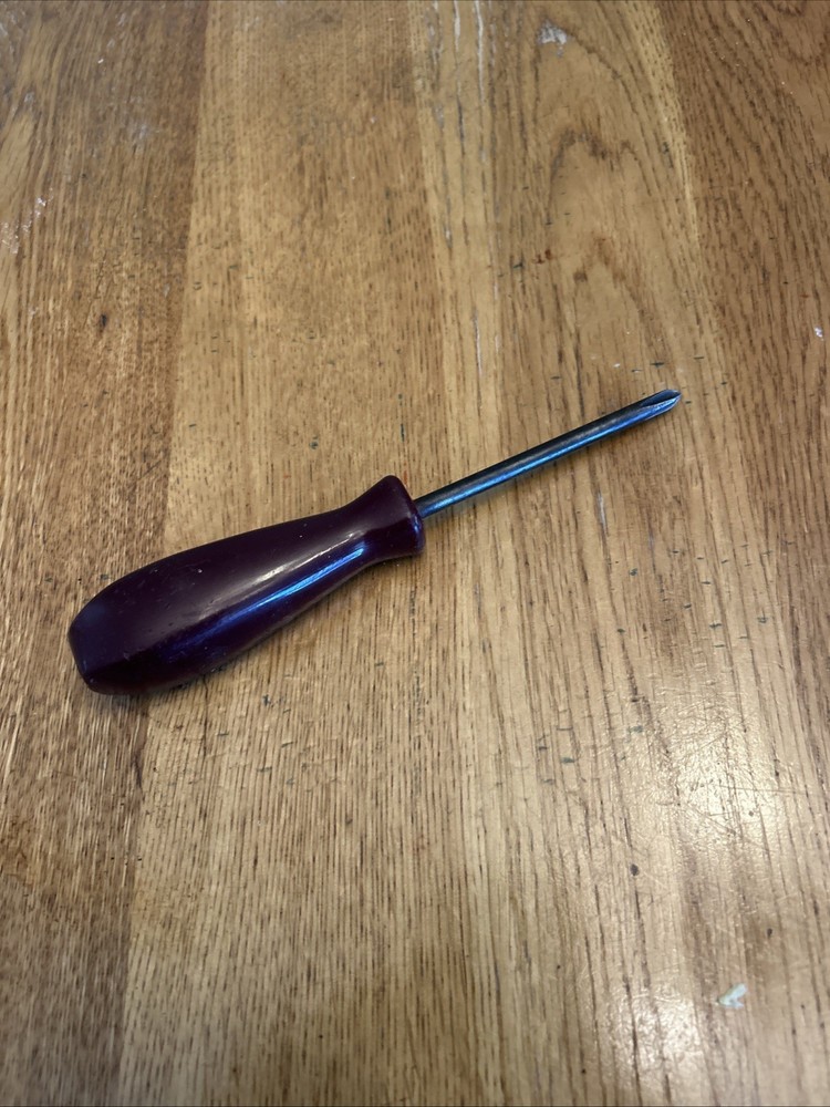 Matco Tools - #2 Phillips Tip Screwdriver, Maroon Handle, Part# SDM4P2 USA