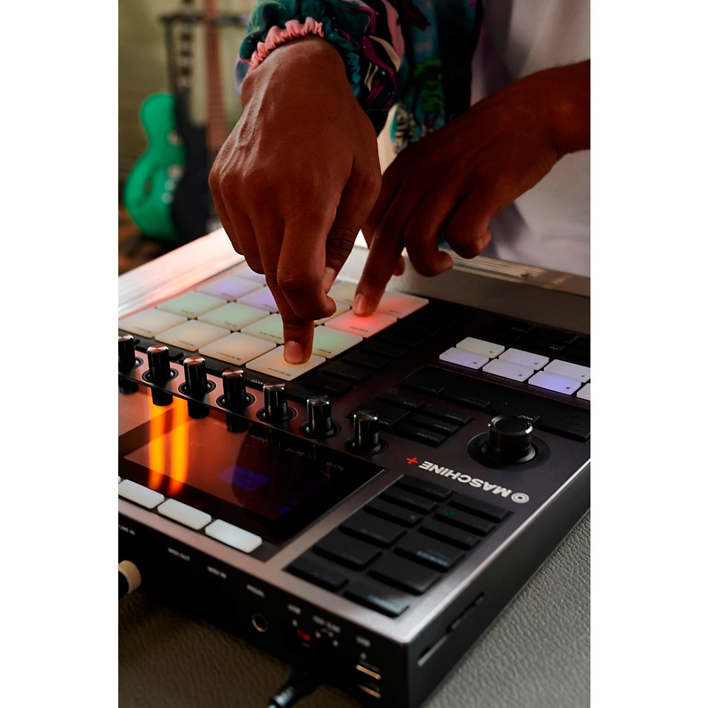 Native Instruments MASCHINE+ Standalone Groovebox and Sampler