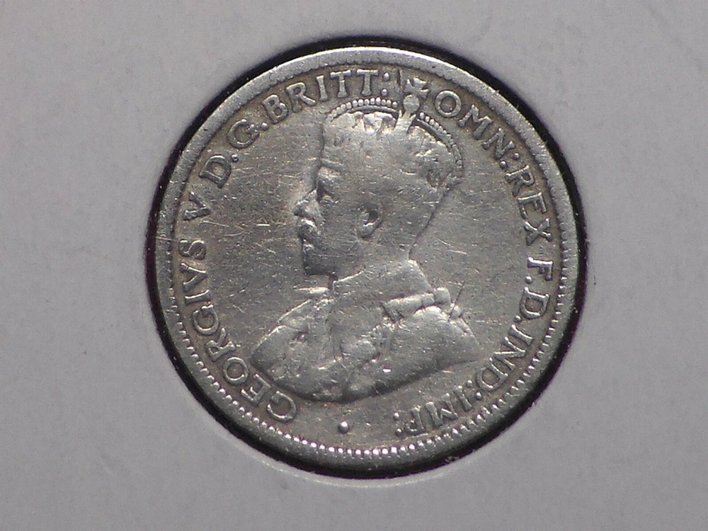 AUSTRALIAN - 1920 SIXPENCE - PREDECIMAL COIN. Silver 92.5%