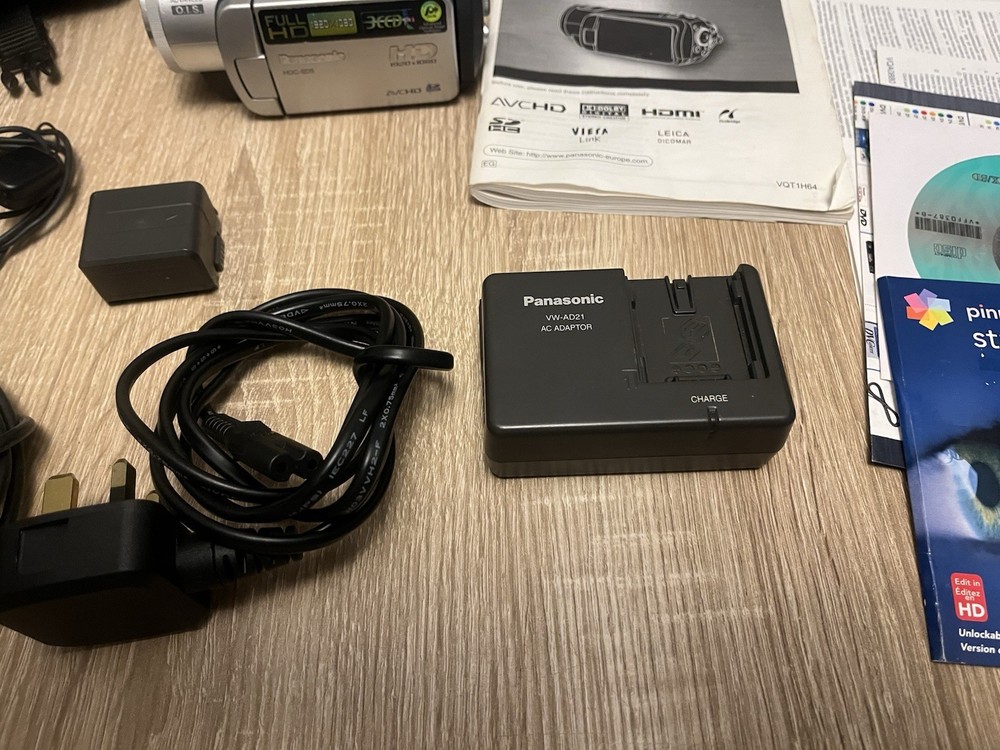 Panasonic HDC-SD5 HD Handheld Digital Camcorder - Silver