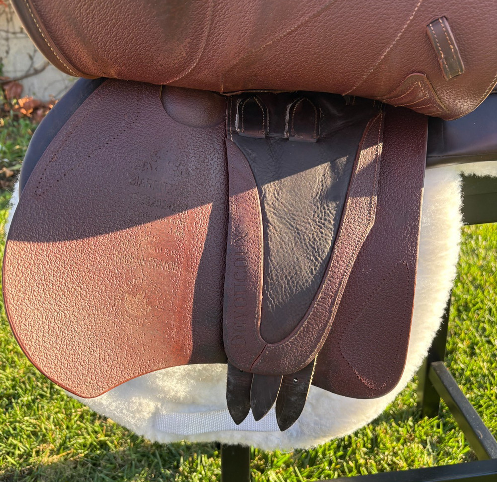 Devoucoux Biarritz Lab Saddle, 2019 17.5" *FULL BUFFALO* D3D, Long/Forward Flap