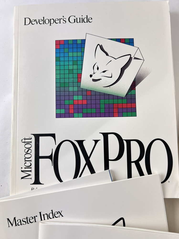 Vintage Microsoft FoxPro 2.5 Macintosh Relational Database System Complete Boxed