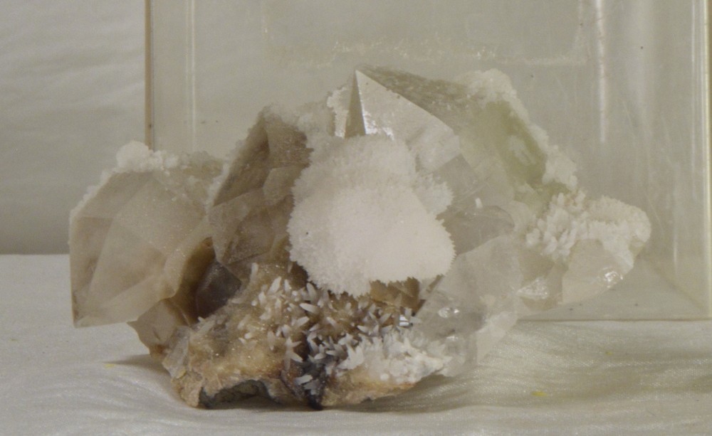 #3502 Calcite on Quartz - Mexico